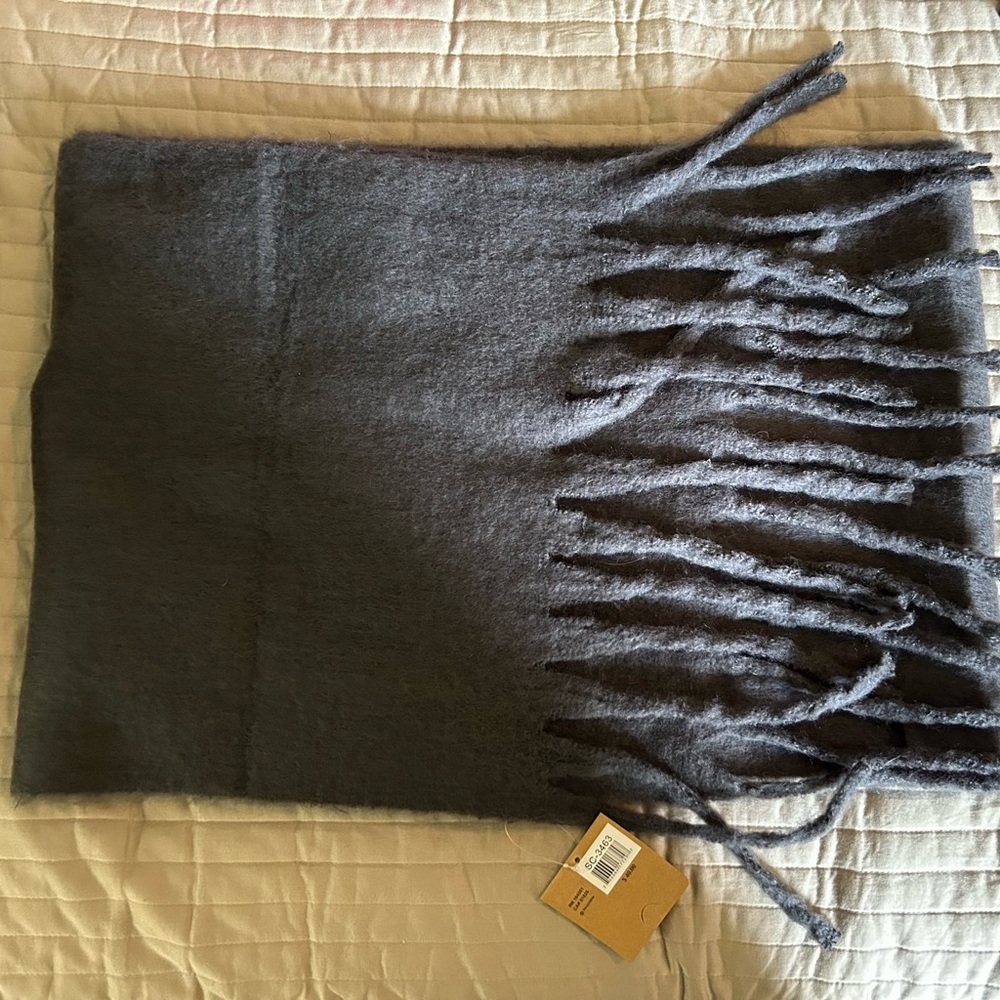 Just Cozy Elegant Gray Scarf
